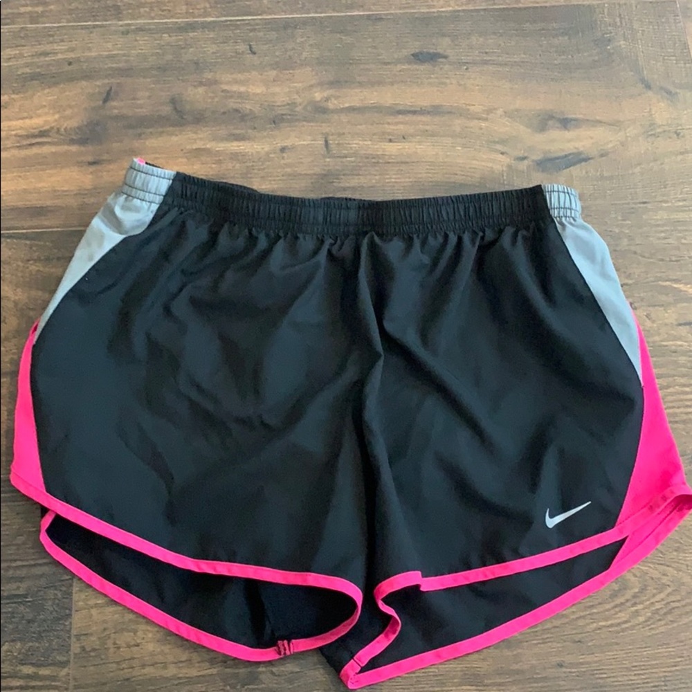 nike tempos
